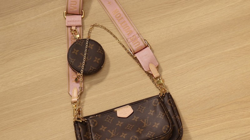 Multi Pochette Accessoires M44840 Multi Pochette Accessoires M44840
